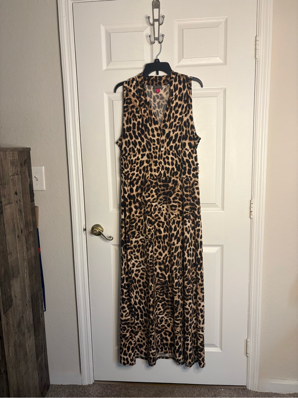 NEW LISTING Vince Camuto Leopard Print Maxi Dress in Tan and Black